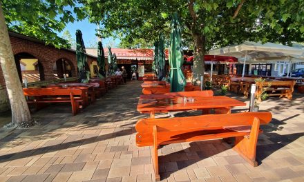 Mikor nyithatnak az éttermek a Balaton partján? Erről is szavazhat a kormány új konzultációján