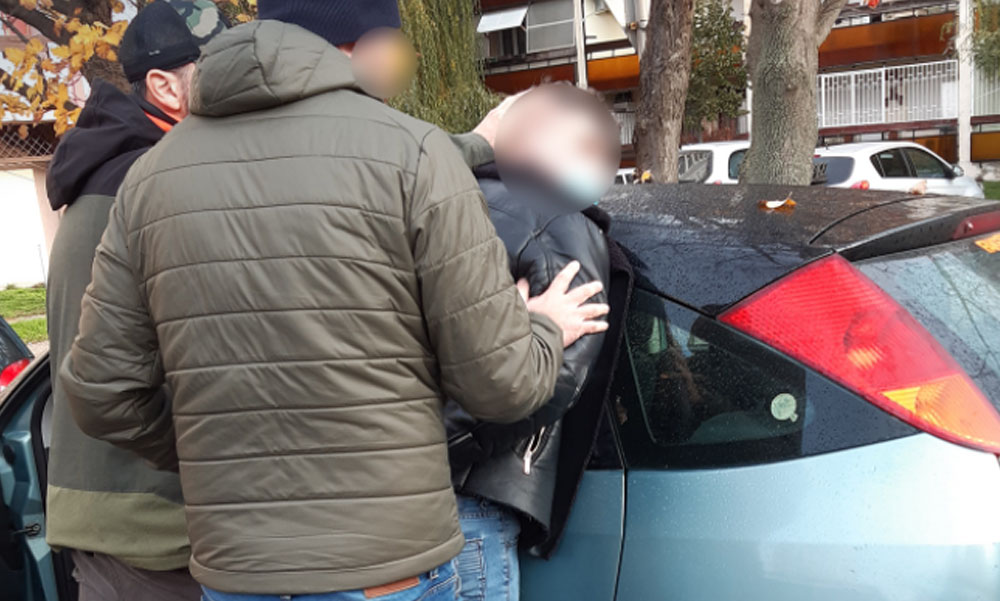 Fékcsikorgás a lakótelepen, stricire csaptak le a rendőrök Siófokon