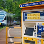 Örülni fognak az utasok: új MÁV-jegyautomatákat helyeznek üzembe a Balatonnál