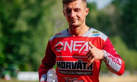 „Bence kritikus állapotban van” – életveszélyes koponyasérülésekkel fekszik a prágai kórházban az egyik legjobb magyar motokrossz-versenyző. Rajongói imádkoznak érte