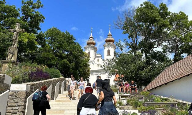 40 százalékkal kevesebb a vendég a Balatonnál idén, aki teheti, inkább külföldön nyaral