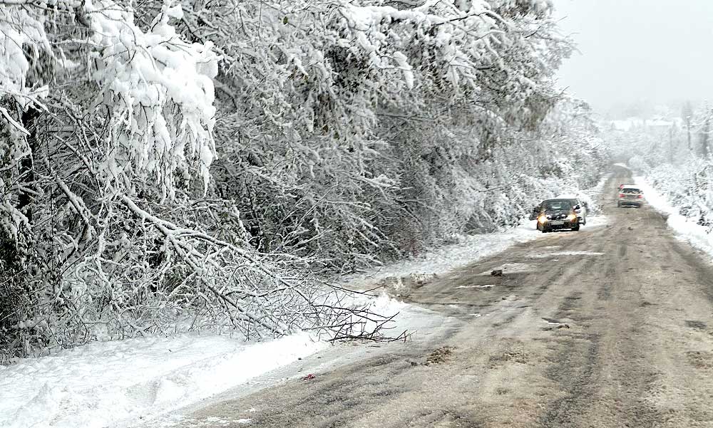 Brutális havazás és ónos eső béníthatja meg az országot, hóátfuások várhatók a Bakonyban