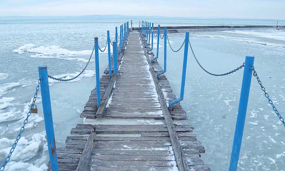 Tilos útszóró sóval szórni a járdákat, milliós bírságba lehet belefutni egy kormányrendelet alapján