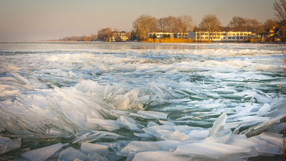 A Balaton befagyását jósolják a szakemberek, farkasordító hideg érkezik 3 nap múlva