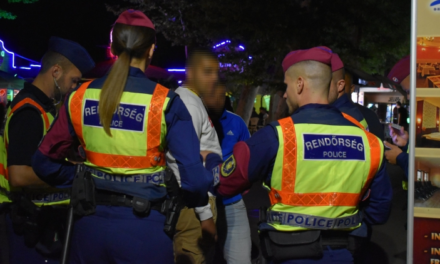Késes verekedés Siófokon, mozgalmas hétvégéjük volt a helyi rendőröknek, volt amikor 40-en kellettek a nyugalomhoz