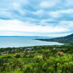 Autóval a Balatonra – tippek és ötletek