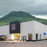 600 ezres fizetésekkel és fagylaltszigetekkel készül az Aldi a Balaton környékén az idei nyárra