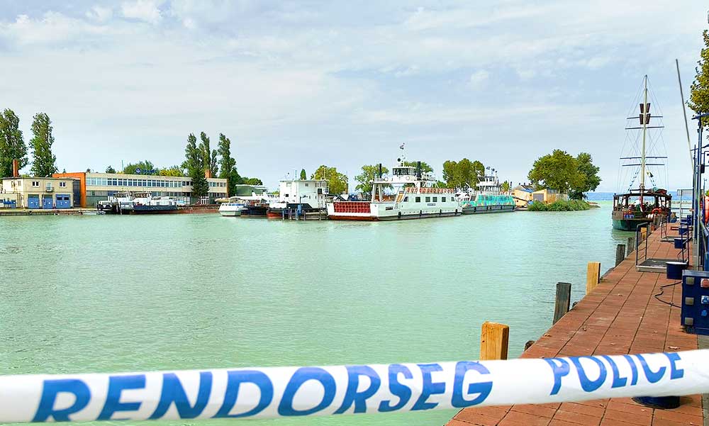 Dráma a siófoki hajóállomáson: belefulladt a Balatonban egy 21 éves fiú, a rendőrség nyomozást indított