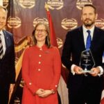 Magyar szakember nemzetközi elismerése: Mikola Gergely, az IPF Globális Vállalati Kapcsolatok Igazgatója rangos vezetői díjat vehetett át Londonban