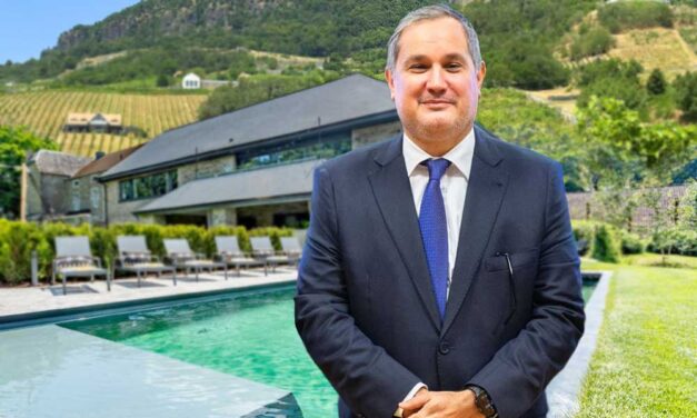 Balatoni luxusnyaralók az adófizetők pénzén? A titokzatos zánkai beruházás hátterében Nagy Márton nemzetgazdasági miniszter is felsejlik