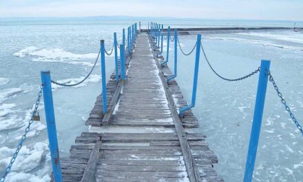 Tilos útszóró sóval szórni a járdákat, milliós bírságba lehet belefutni egy kormányrendelet alapján