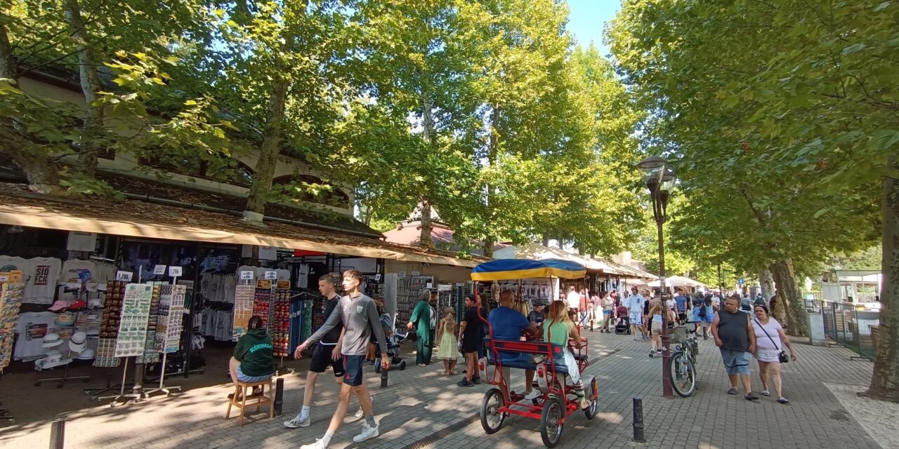 Teljesen átalakítják a siófoki Petőfi sétányt, a bódékat is lebontatná a polgármester