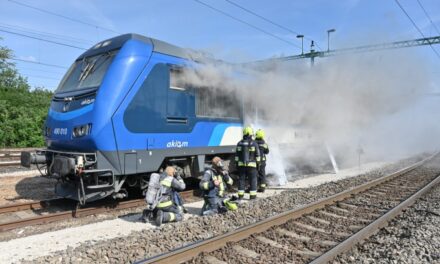 Hétfő éjszakára állhat helyre a balatoni vasúti közlekedés, miután kigyulladt egy mozdony a Kelenföldi pályaudvaron