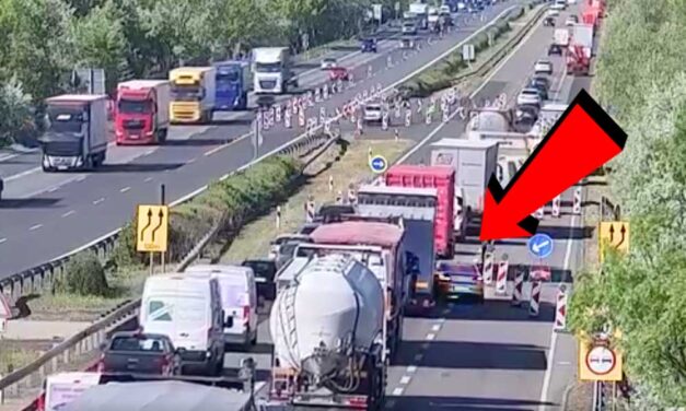 Összepréselte a kamion a pofátlan autóst az M7-esen: Centiken múlt a tömegszerencsétlenség a terelésnél – VIDEÓ