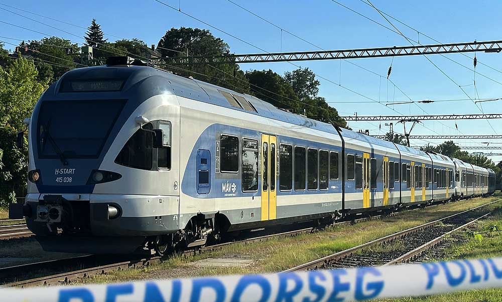 Életveszélyes áramütés Várpalotán: vonat tetejére mászott fel egy 11 éves kisfiú, mentőhelikopterrel vitték kórházba