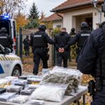 Rendőrségi akció a Balaton közelében: Három településen csaptak le a dílerekre – Kristállyal, marihuánával és amfetaminnal üzletelt a zalai drogbanda